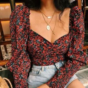 NWT Zara red floral milkmaid puffy sleeves rushed crop top summer blouse